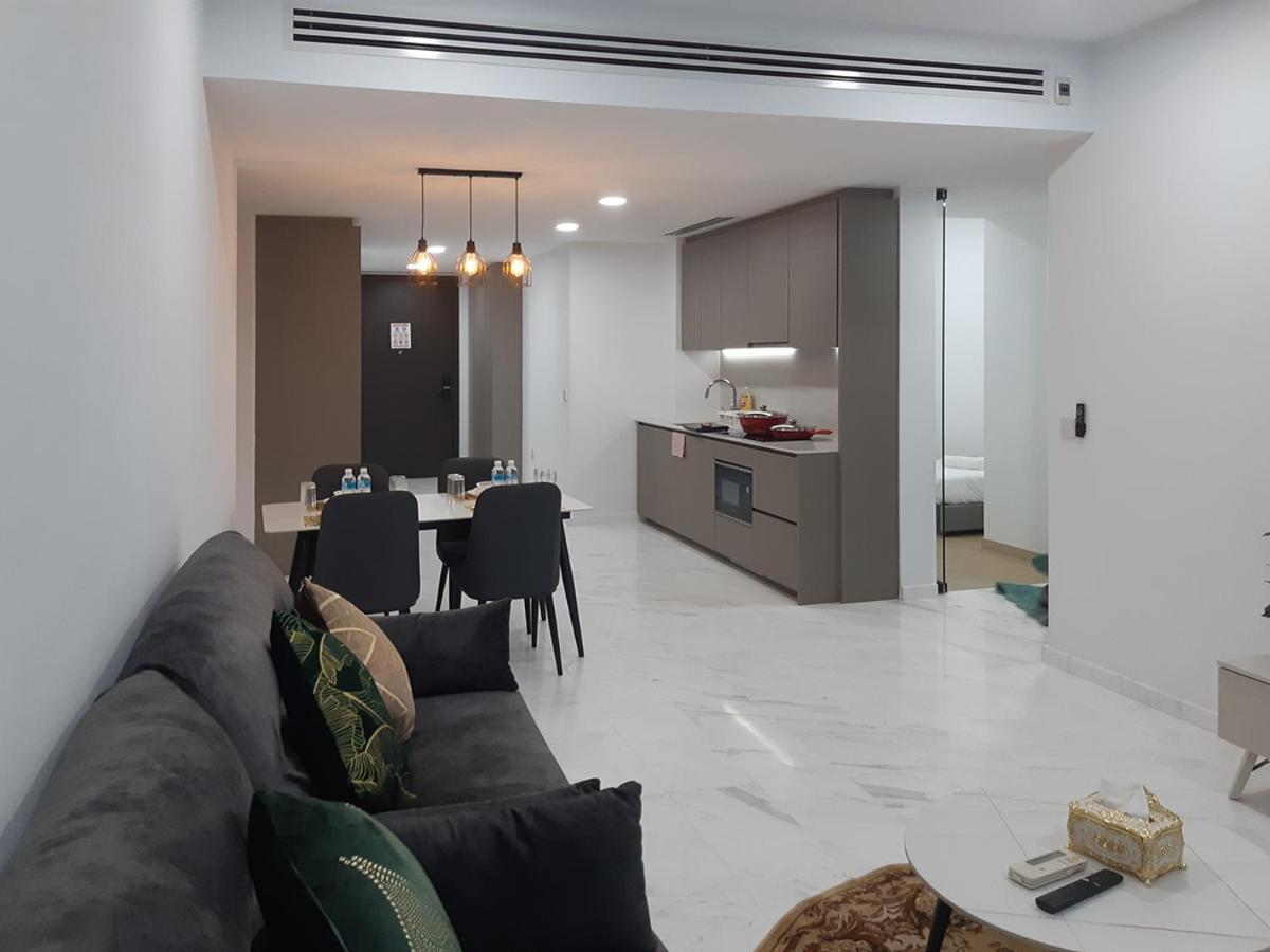 Astra @ Eaton Residences Kl Kuala Lumpur Extérieur photo