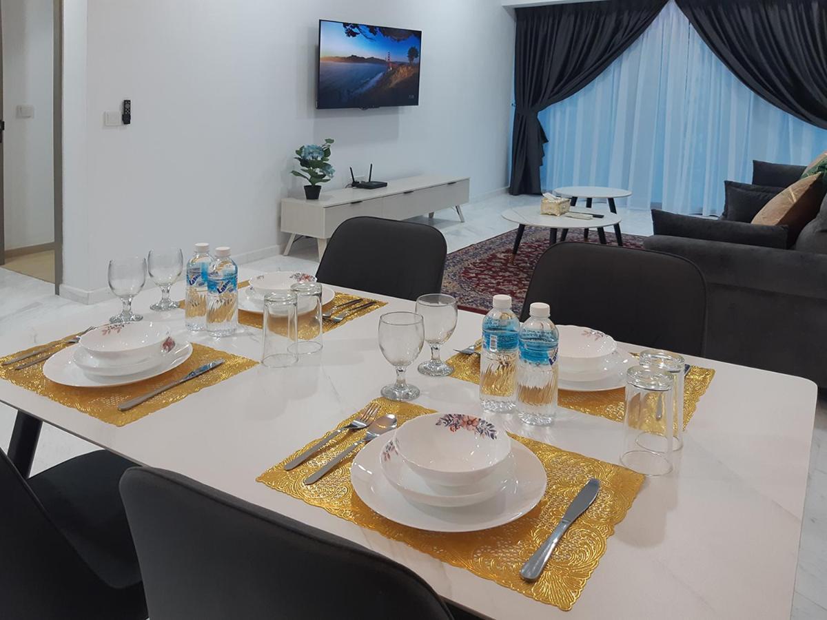 Astra @ Eaton Residences Kl Kuala Lumpur Extérieur photo