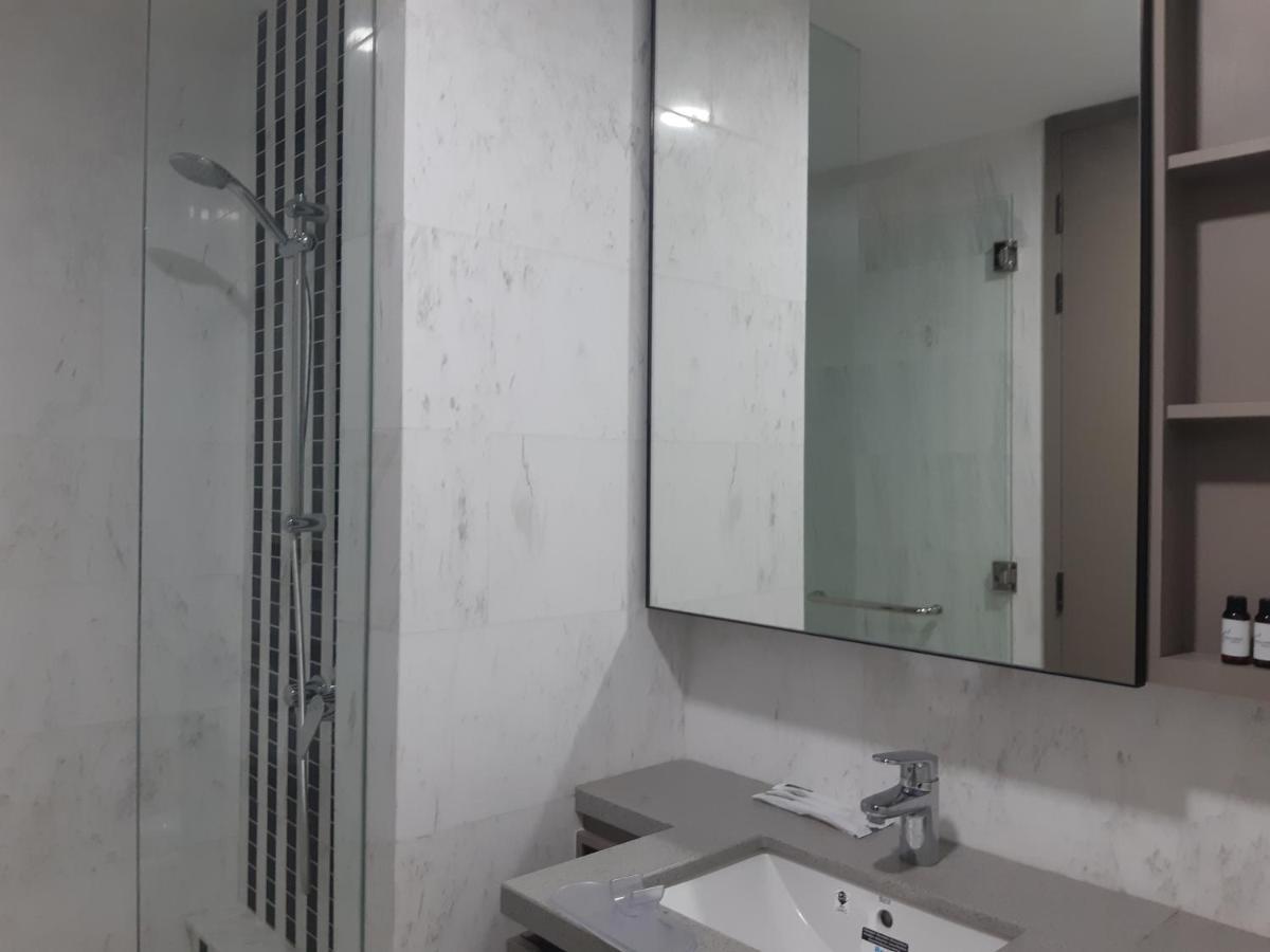 Astra @ Eaton Residences Kl Kuala Lumpur Extérieur photo
