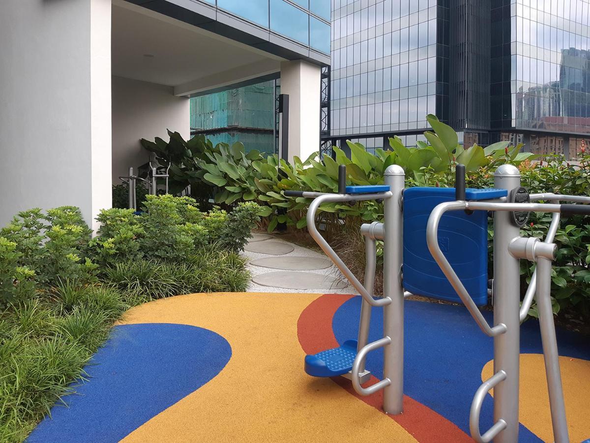 Astra @ Eaton Residences Kl Kuala Lumpur Extérieur photo