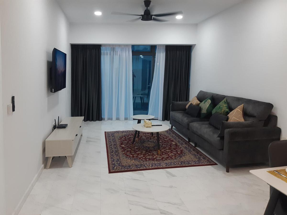 Astra @ Eaton Residences Kl Kuala Lumpur Extérieur photo