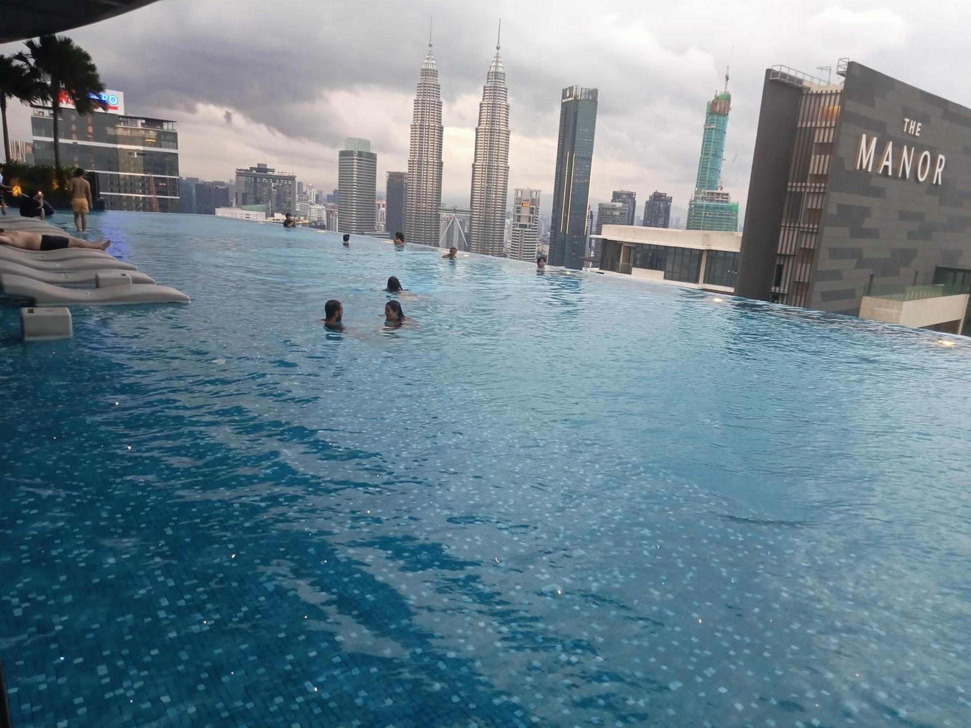 Astra @ Eaton Residences Kl Kuala Lumpur Extérieur photo